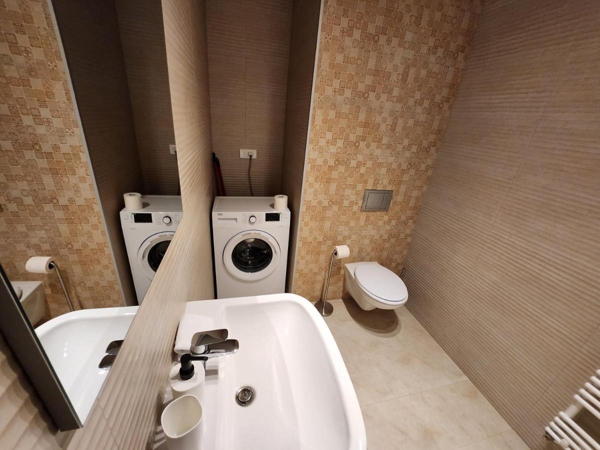 Grand Look & Best Location For Business On บูคาเรสต์ ภายนอก รูปภาพ